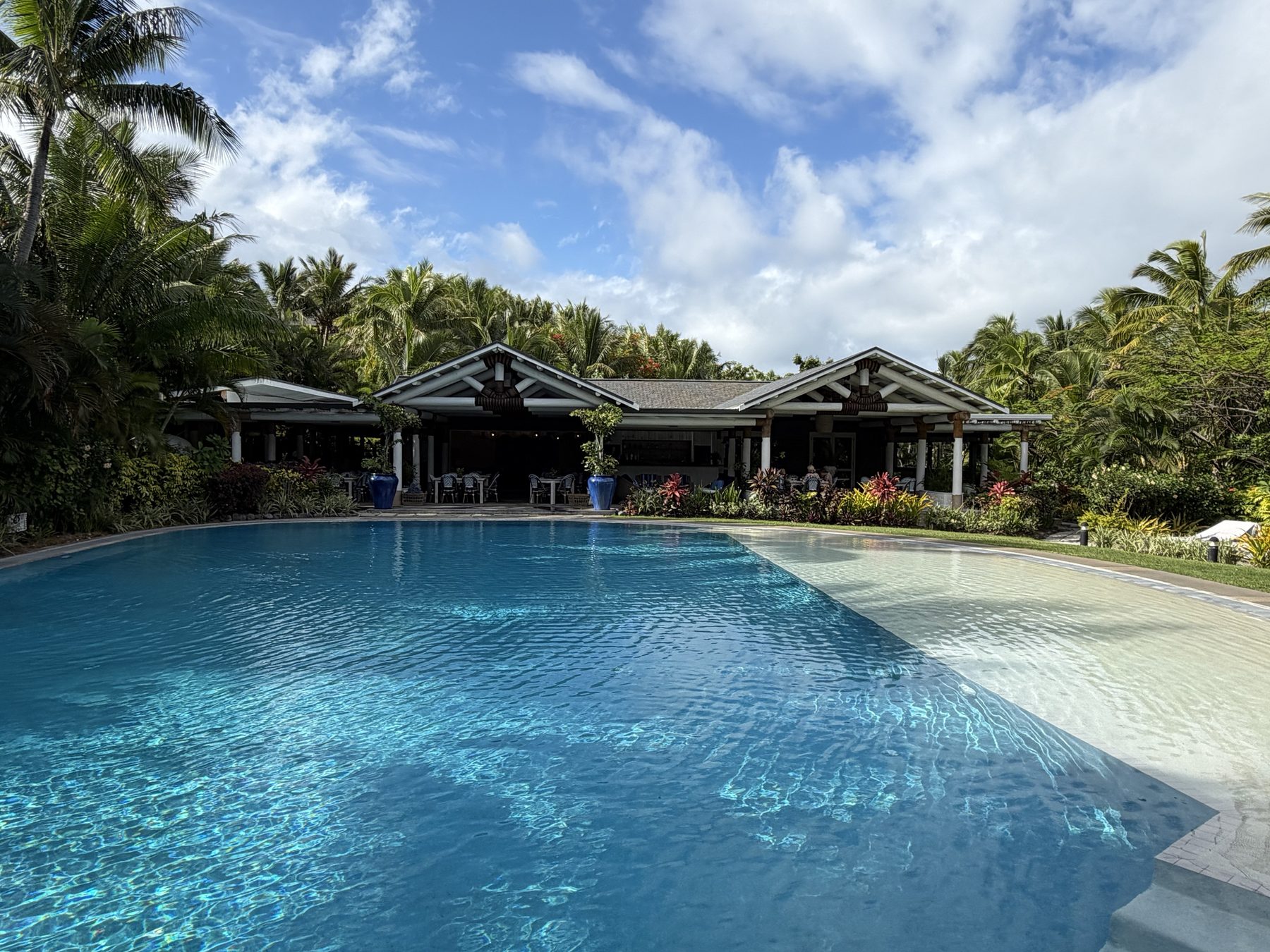 The pool at the centre of the island.